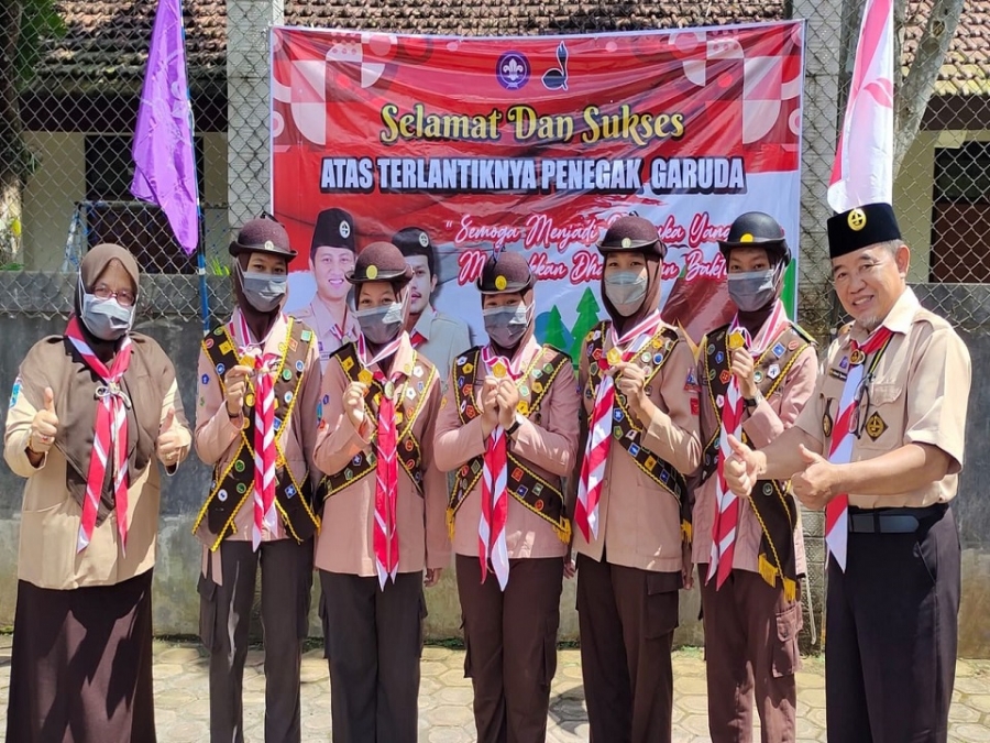 5 ANGGOTA GUDEP TRENGGALEK 05.088 PANGKALAN SMAN 1 KARANGAN TRENGGALEK TELAH DILANTIK MENJADI &ldquo;PRAMUKA PENEGAK GARUDA&rdquo;
