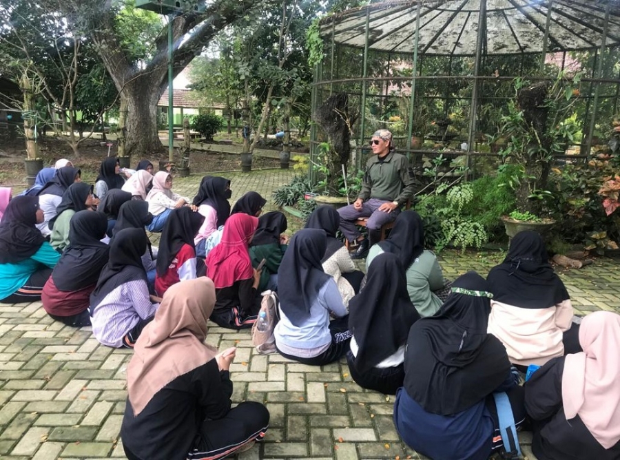 KEGIATAN RUTIN BARISAN CINTA LINGKUNGAN (BCL) SMAN 1 KARANGAN