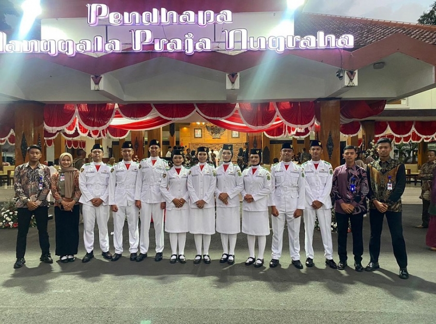 9 PASKIBRAKA DARI SMANESKA TELAH SUKSES JALANKAN TUGAS