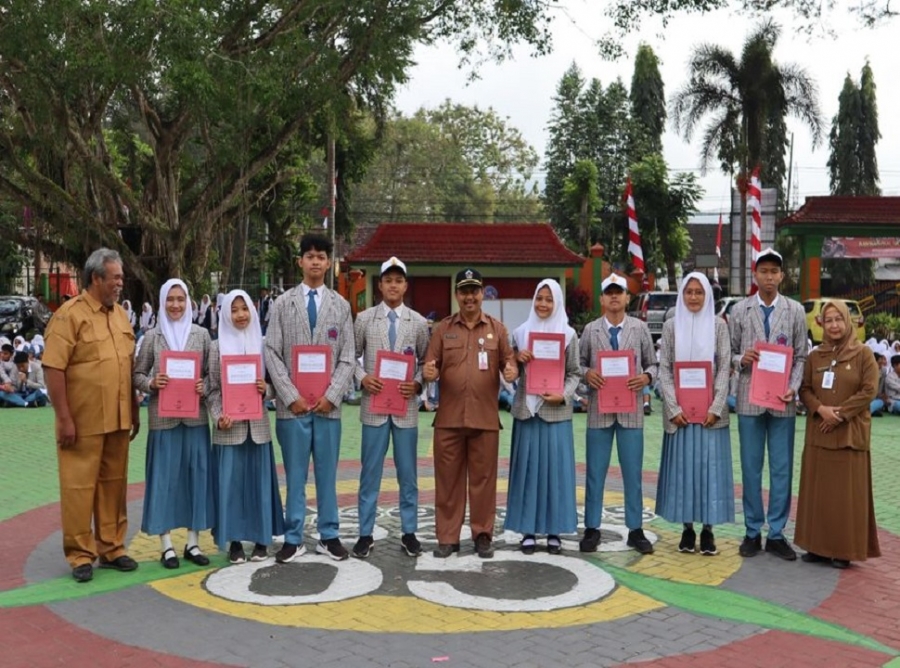 PENERIMA REWARD O2SN KABUPATEN TRENGGALEK TAHUN 2023