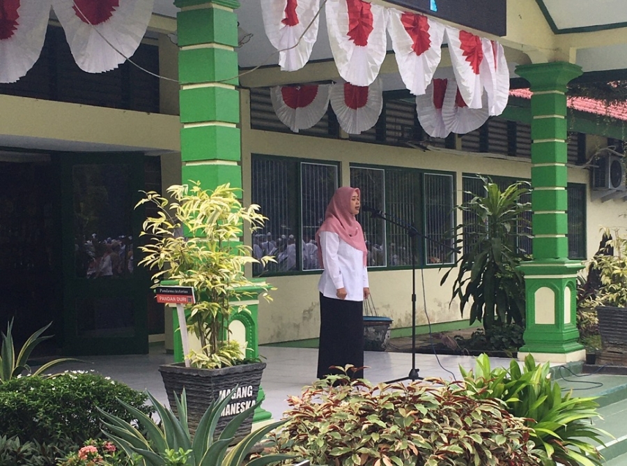INILAH PESAN IBU ELVA SAAT MENJADI  PEMBINA UPACARA BENDERA,16/01/2023