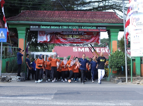 SMAN 1 KARANGAN GELAR JALAN SANTAI SIAPKAN SMANESKA RUN