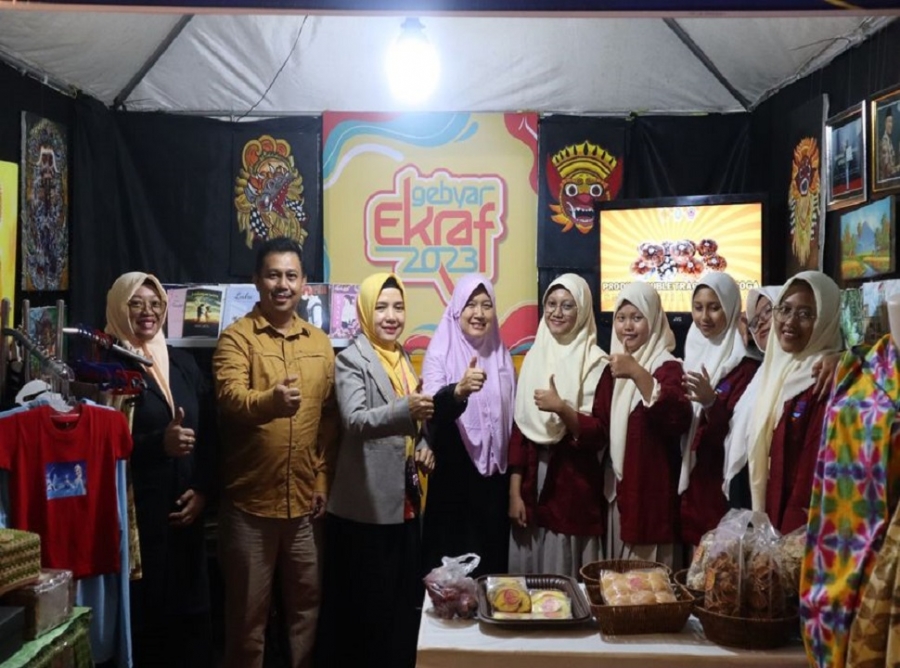 PROGRAM DT SMANESKA BUKA STAND EVENT EKRAF 2023