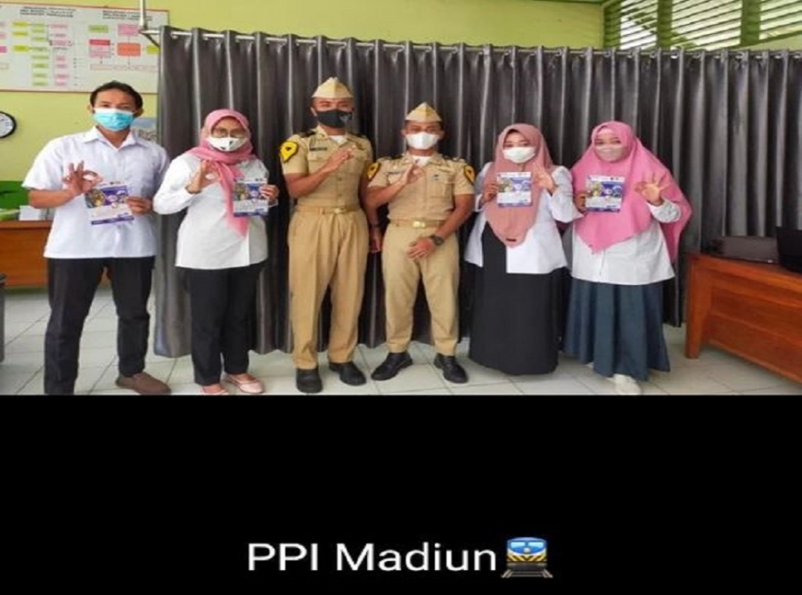 TIDAK MELUPAKAN ALMAMATER SEKOLAH ALUMNI SMAN 1 KARANGAN BERKUNJUNG KE SEKOLAH