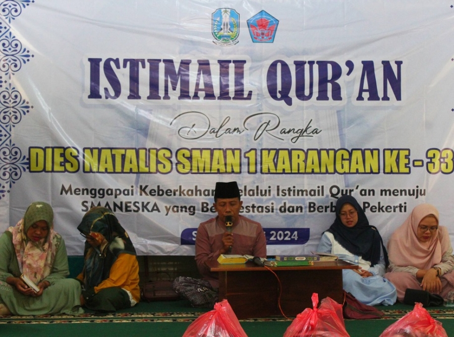 SMANESKA  SELENGGARAKAN ISTIMAIL QUR&rsquo;AN PADA HUT KE 33