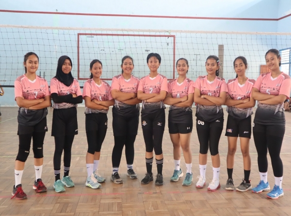 TIM BOLA VOLI PUTRI SMANESKA MASUK 8 BESAR TINGKAT JATIM