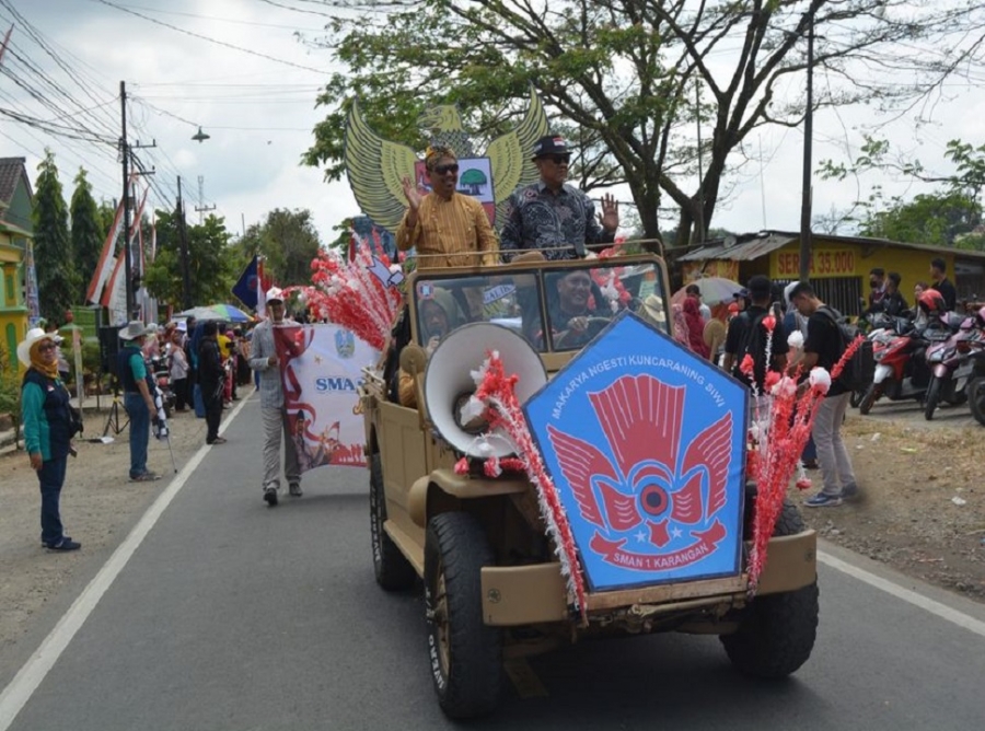 SMANESKA TAMPIL APIK PADA EVENT PAWAI BUDAYA KEC. KARANGAN