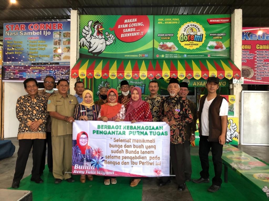 BERBAGI KEBAHAGIAAN PENGANTAR PURNA TUGAS KEPALA SEKOLAH