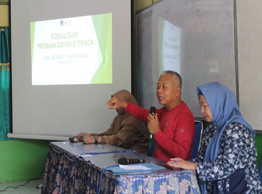 SMAN 1 KARANGAN GELAR SOSIALISASI PROGRAM DOUBLE TRACK TAHUN 2024