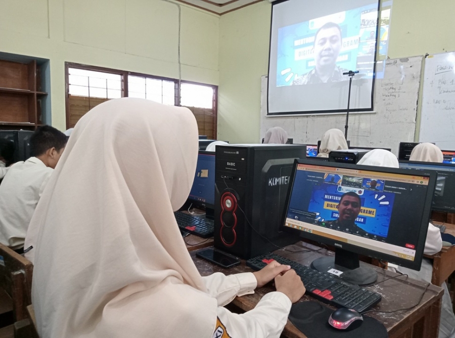 PROGRAM DIGITAL SKIL SMANESKA TELAH SUKSES IKUTI MONEV