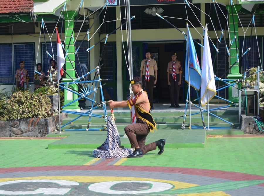 PENUTUPAN MOGD AMBALAN DEWAMADIEN SMAN 1 KARANGAN