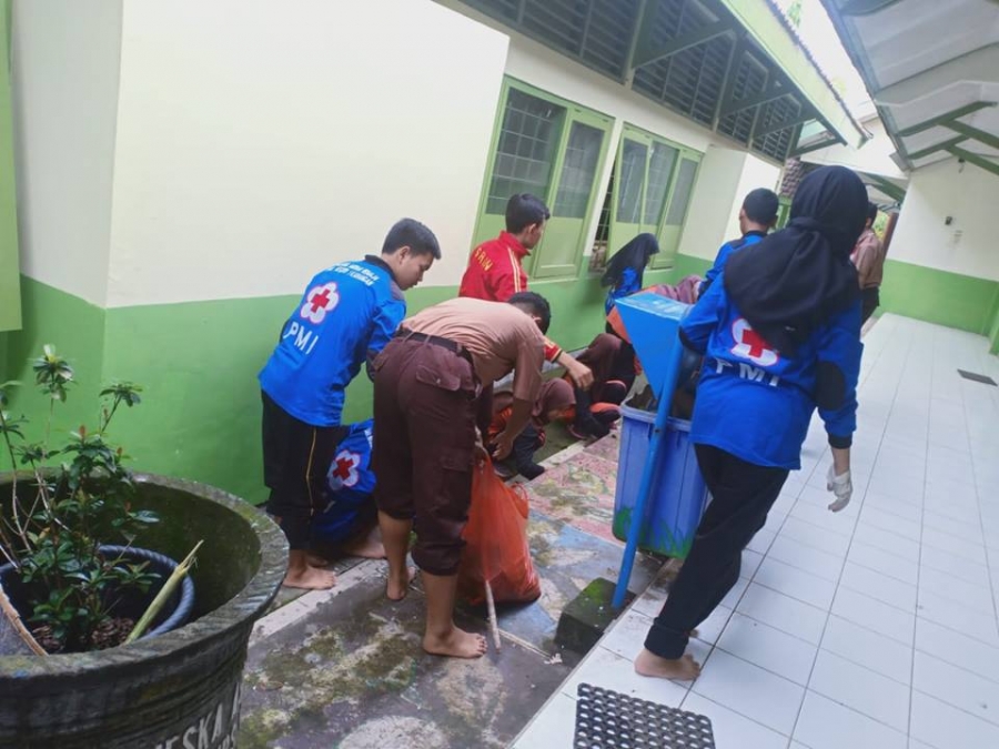 PMR  03.03 SMAN 1 KARANGAN TRENGGALEK RAIH &ldquo;JUARA 1&rdquo;