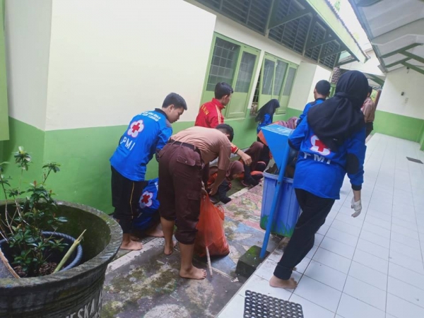 PMR  03.03 SMAN 1 KARANGAN TRENGGALEK RAIH &ldquo;JUARA 1&rdquo;