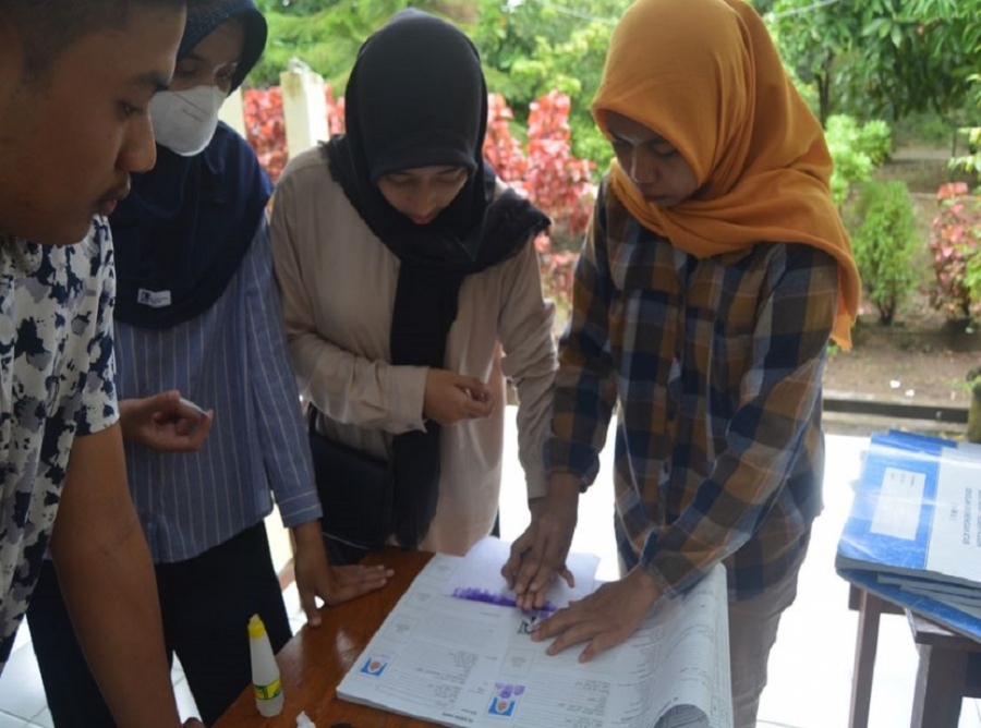 PELAYANAN CAP 3 JARI DAN BUKU INDUK SMA NEGERI 1 KARANGAN