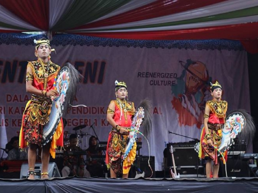 PENTAS SENI SMAN 1 KARANGAN TRENGGALEK TAHUN 2019