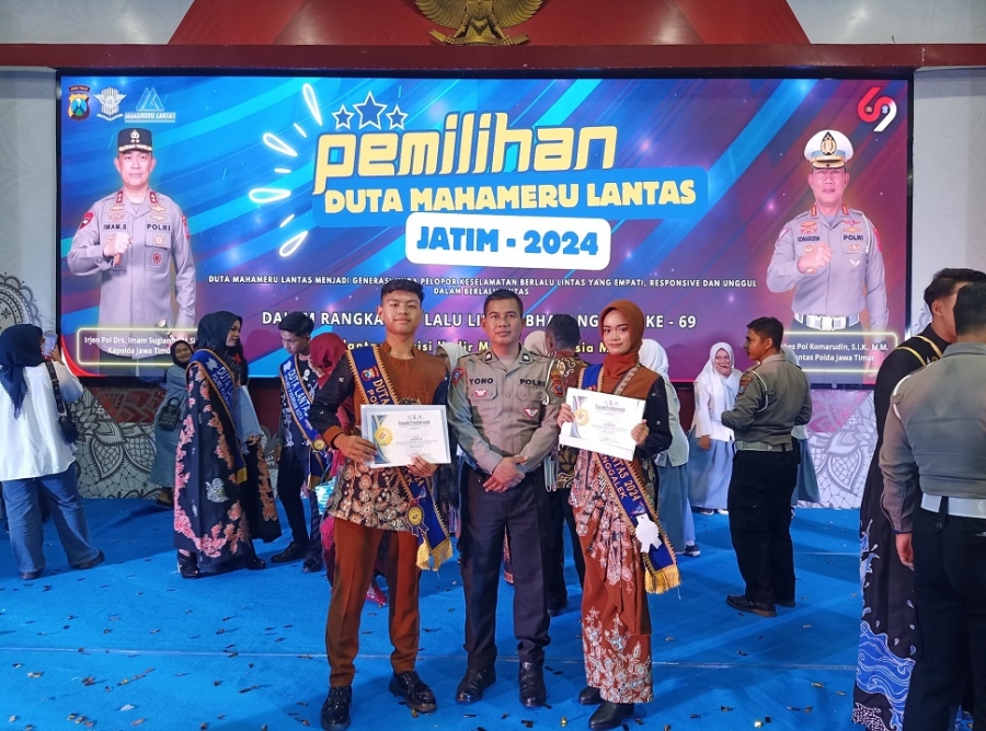 2 SISWA SMANESKA WAKILI POLRES T-GALEK DALAM DUTA LANTAS